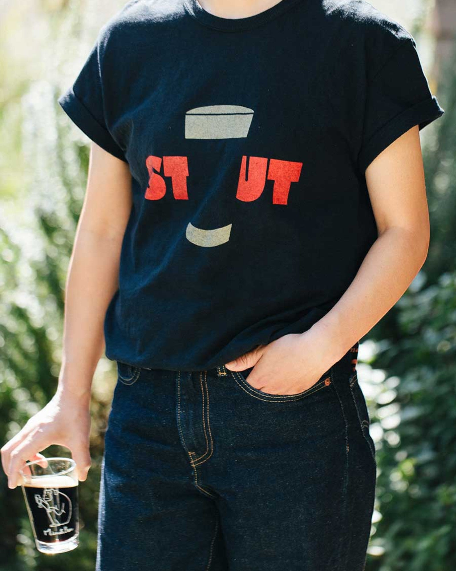 STOUT Tシャツ