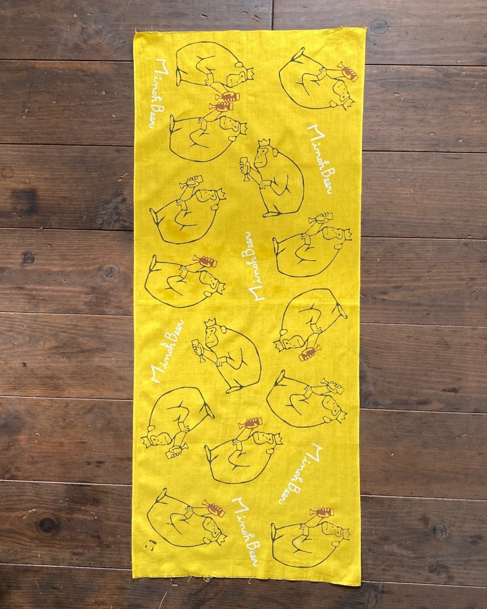 <にじゆら×箕面ビール> コラボ手ぬぐい おさるでカンパイ